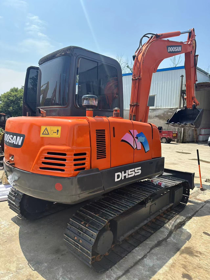 DOOSAN DH55 - Гусеничный экскаватор: фото 3 DOOSAN DH55 - Гусеничный экскаватор: фото 3