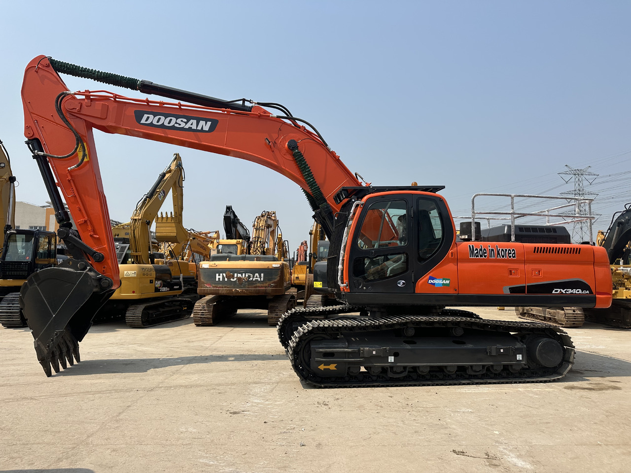 DOOSAN DX340LCA - Гусеничный экскаватор: фото 1 DOOSAN DX340LCA - Гусеничный экскаватор: фото 1