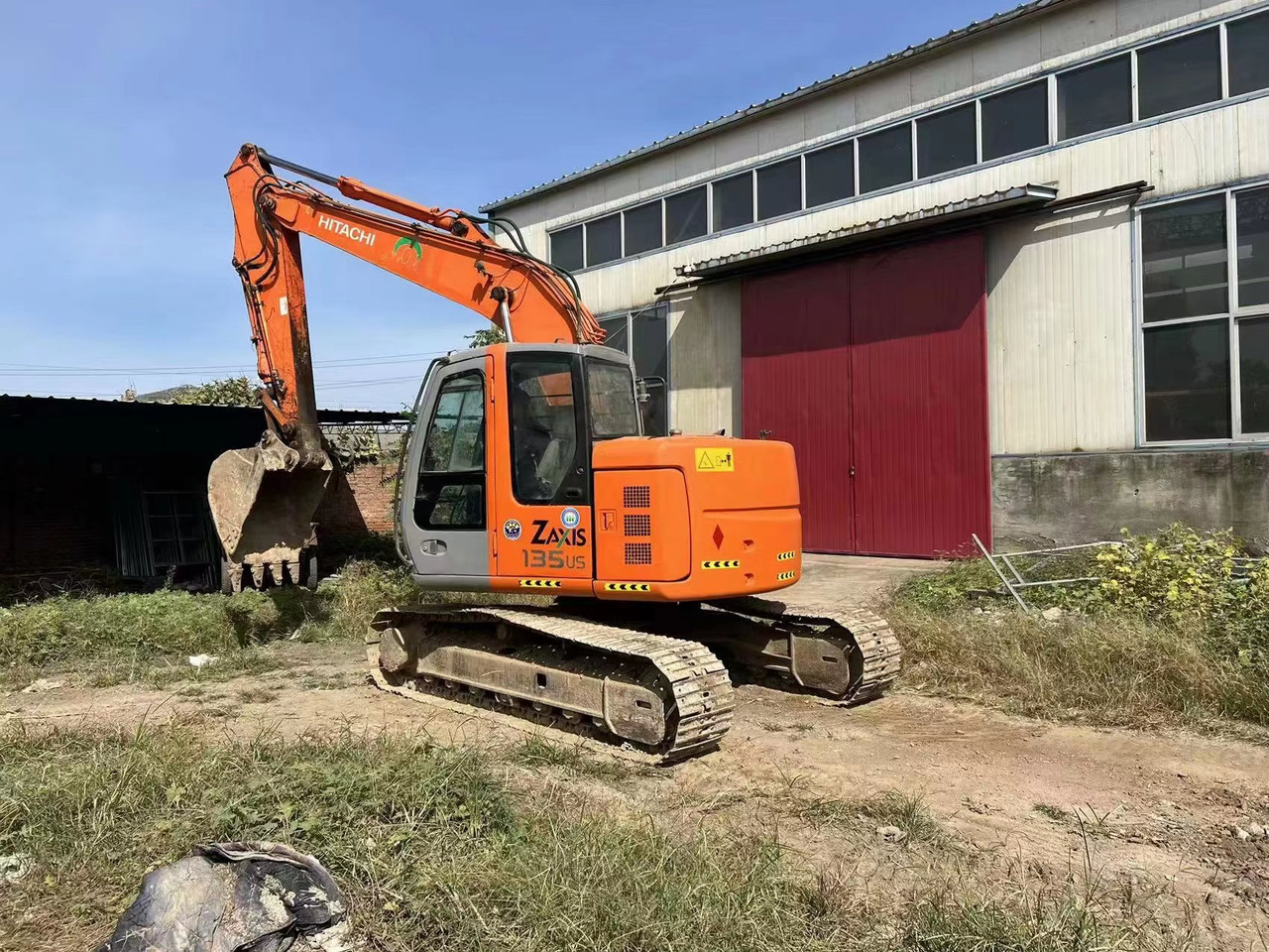 HITACHI ZX135 - Гусеничный экскаватор: фото 4 HITACHI ZX135 - Гусеничный экскаватор: фото 4