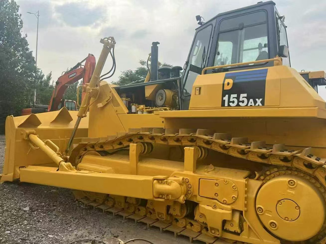 KOMATSU D155A-5 - Бульдозер: фото 4 KOMATSU D155A-5 - Бульдозер: фото 4