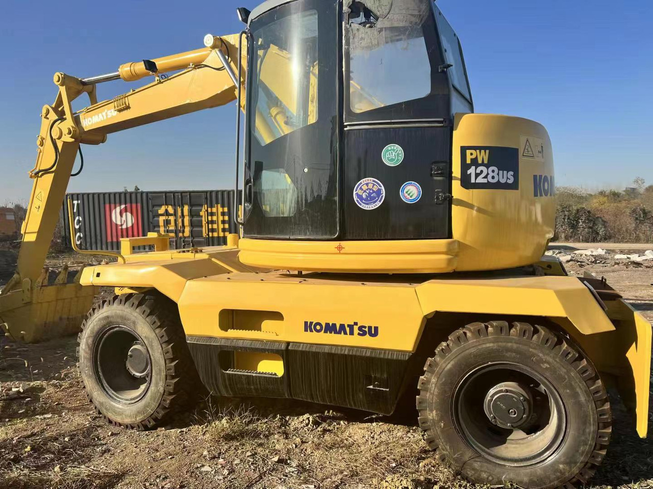 KOMATSU PC128US - Колёсный экскаватор: фото 4 KOMATSU PC128US - Колёсный экскаватор: фото 4