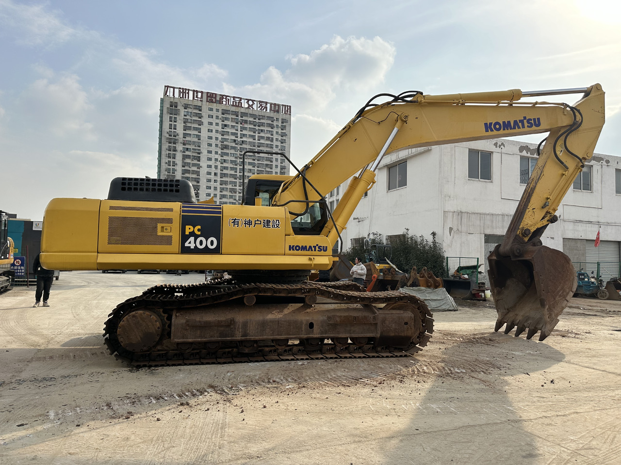 KOMATSU PC400-7 - Гусеничный экскаватор: фото 3 KOMATSU PC400-7 - Гусеничный экскаватор: фото 3