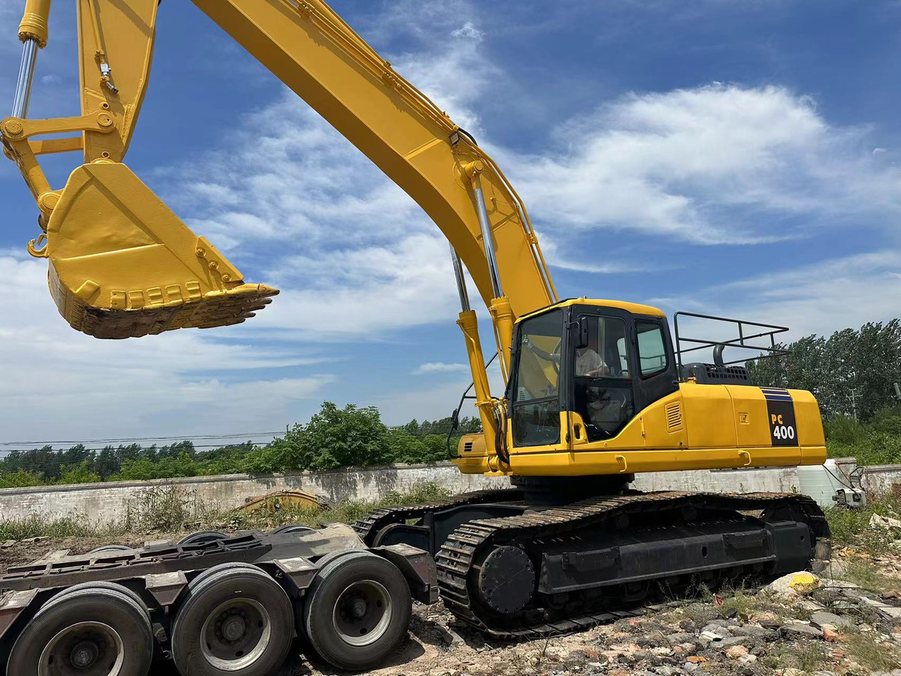 KOMATSU PC400-7 - Гусеничный экскаватор: фото 1 KOMATSU PC400-7 - Гусеничный экскаватор: фото 1