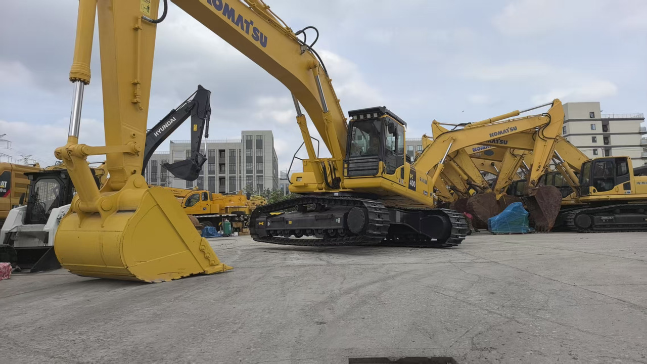 KOMATSU PC400-8 - Гусеничный экскаватор: фото 3 KOMATSU PC400-8 - Гусеничный экскаватор: фото 3