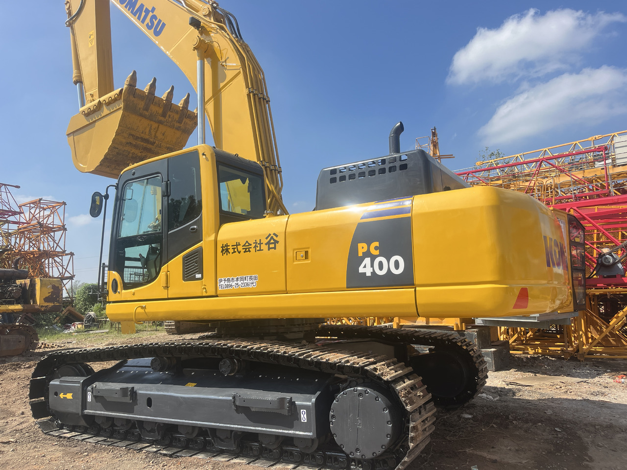 KOMATSU PC400-8R - Гусеничный экскаватор: фото 1 KOMATSU PC400-8R - Гусеничный экскаватор: фото 1