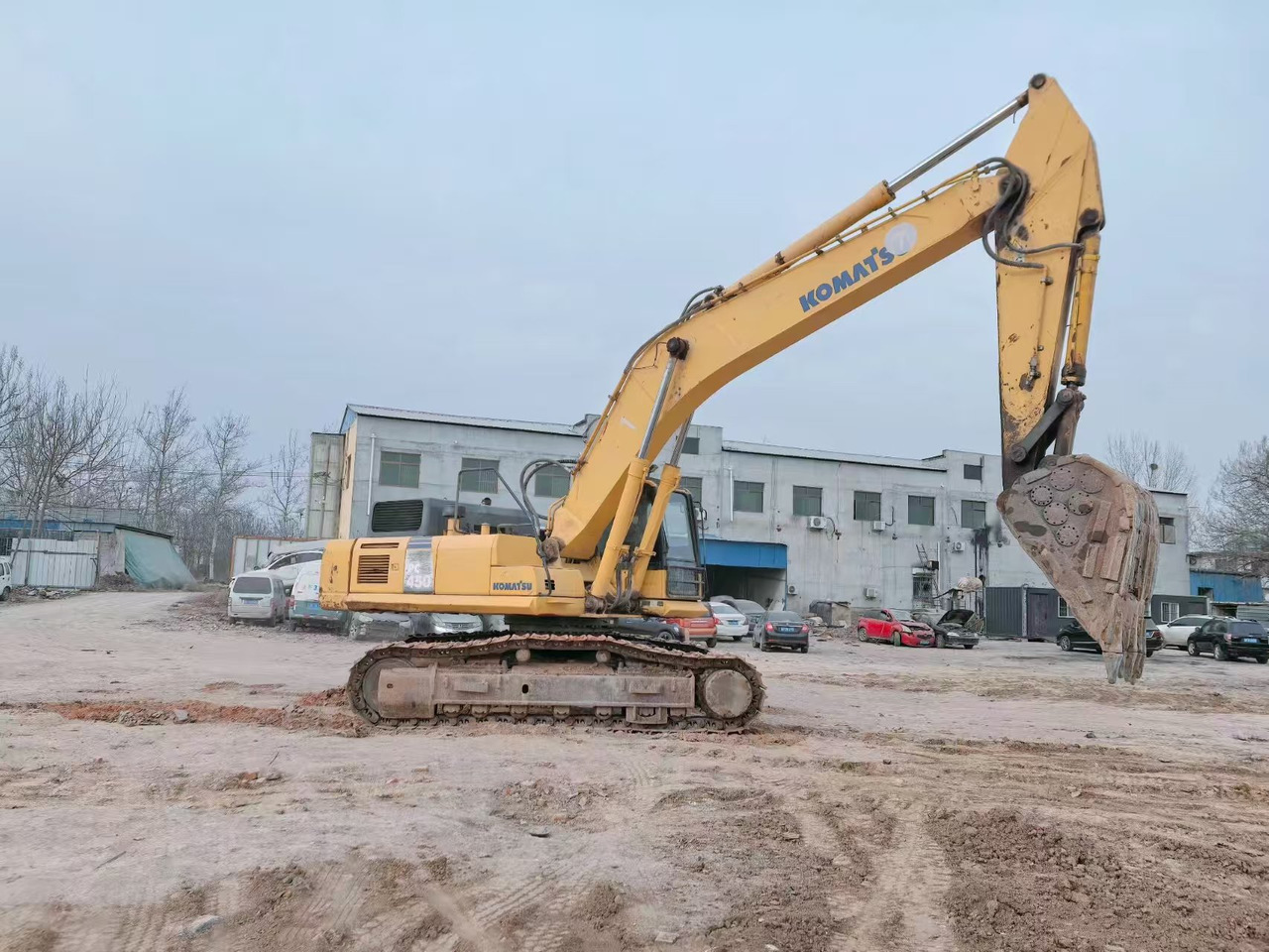 KOMATSU PC450-8 - Гусеничный экскаватор: фото 4 KOMATSU PC450-8 - Гусеничный экскаватор: фото 4