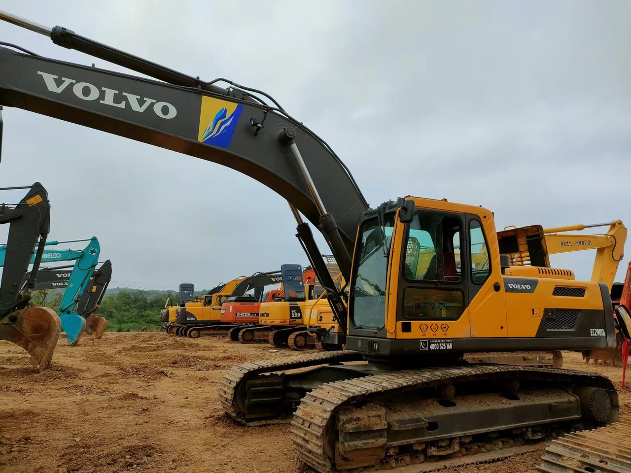 VOLVO EC290 - Гусеничный экскаватор: фото 3 VOLVO EC290 - Гусеничный экскаватор: фото 3