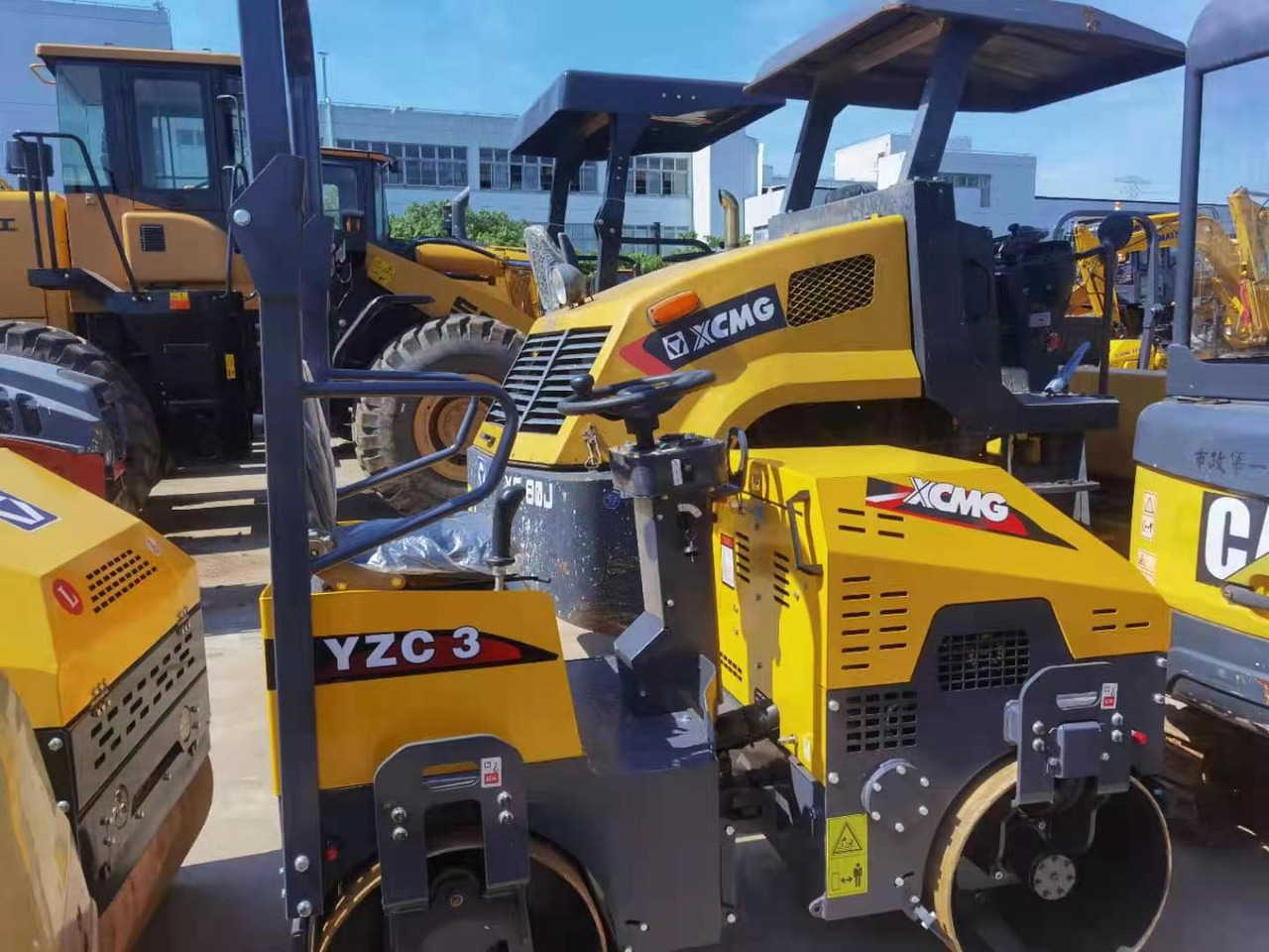 XCMG YZC3 - Дорожный каток: фото 2 XCMG YZC3 - Дорожный каток: фото 2