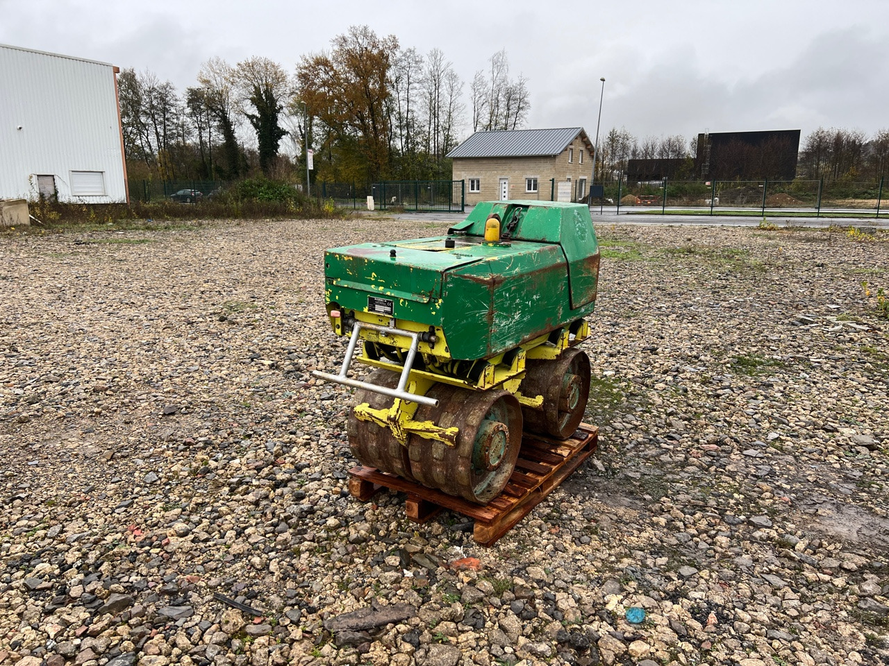 AMMANN RAMMAX RW 1504-HF - Каток тротуарный: фото 1 AMMANN RAMMAX RW 1504-HF - Каток тротуарный: фото 1