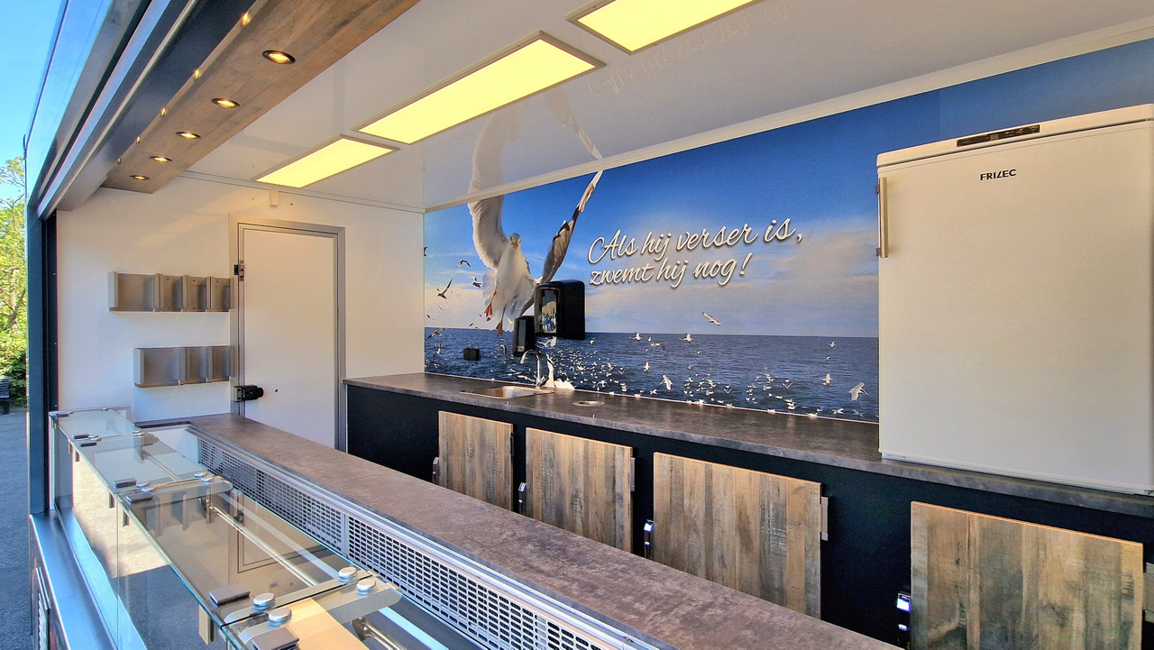 FIAT + BK Market Trailers opbouw - Торговый грузовик: фото 5 FIAT + BK Market Trailers opbouw - Торговый грузовик: фото 5