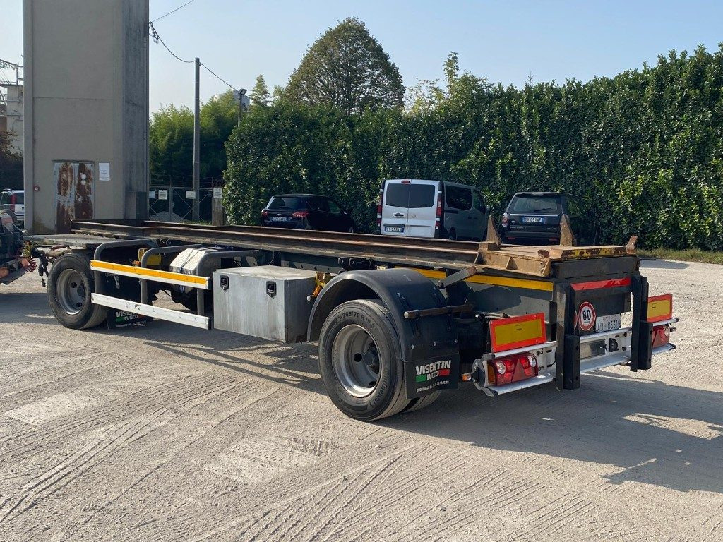 CARDI RIMORCHIO CARDI SCARRABILE PNEUMATICO - Прицеп мультилифт/ Бункеровоз: фото 2 CARDI RIMORCHIO CARDI SCARRABILE PNEUMATICO - Прицеп мультилифт/ Бункеровоз: фото 2