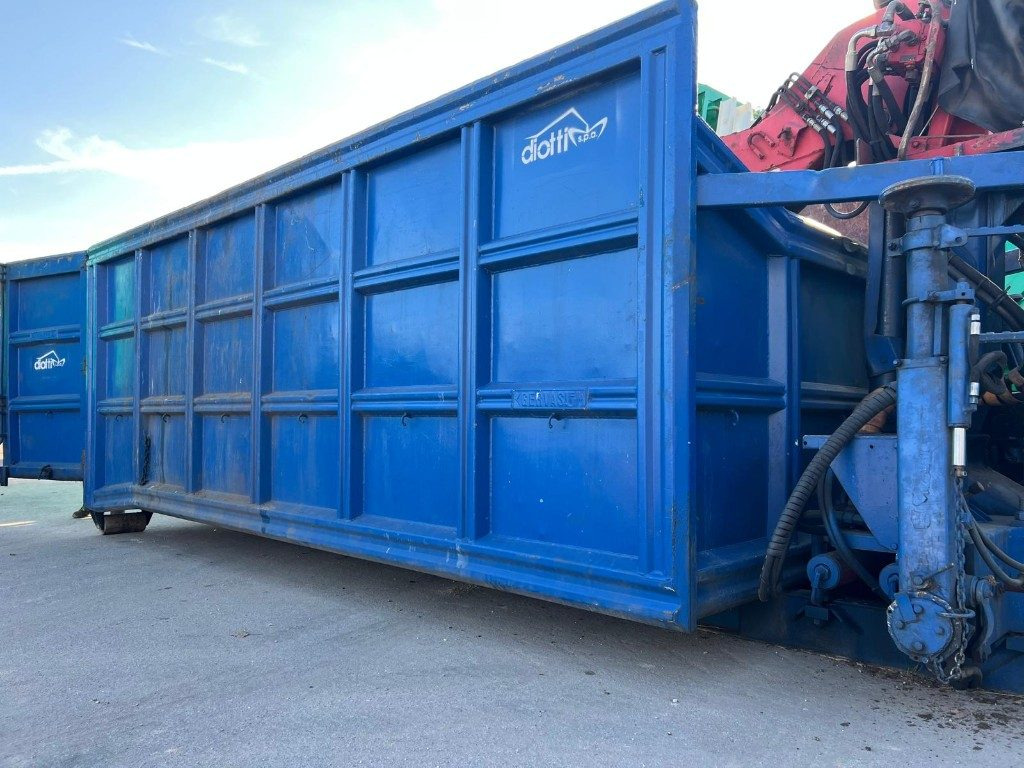 CONTAINER SCARRABILE USATO A CIELO APERTO CON GRU - Контейнер для мультилифта: фото 3 CONTAINER SCARRABILE USATO A CIELO APERTO CON GRU - Контейнер для мультилифта: фото 3