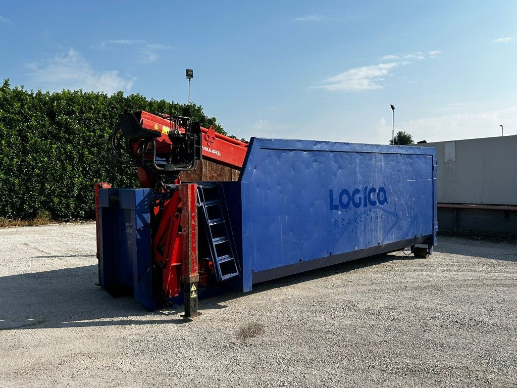 CONTAINER SCARRABILE USATO A CIELO APERTO + GRU - Контейнер для мультилифта: фото 1 CONTAINER SCARRABILE USATO A CIELO APERTO + GRU - Контейнер для мультилифта: фото 1