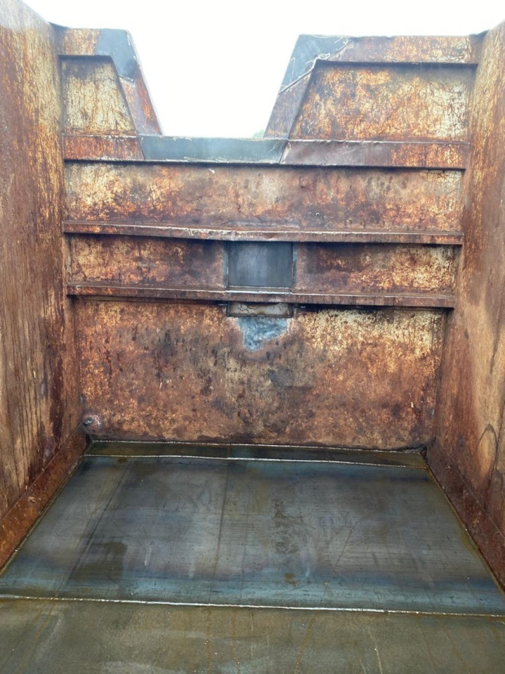 CONTAINER SCARRABILE USATO A CIELO APERTO - Контейнер для мультилифта: фото 5 CONTAINER SCARRABILE USATO A CIELO APERTO - Контейнер для мультилифта: фото 5