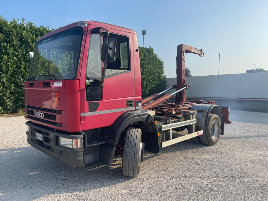 FIAT IVECO EUROCARGO 150E23 - Крюковой мультилифт: фото 1 FIAT IVECO EUROCARGO 150E23 - Крюковой мультилифт: фото 1