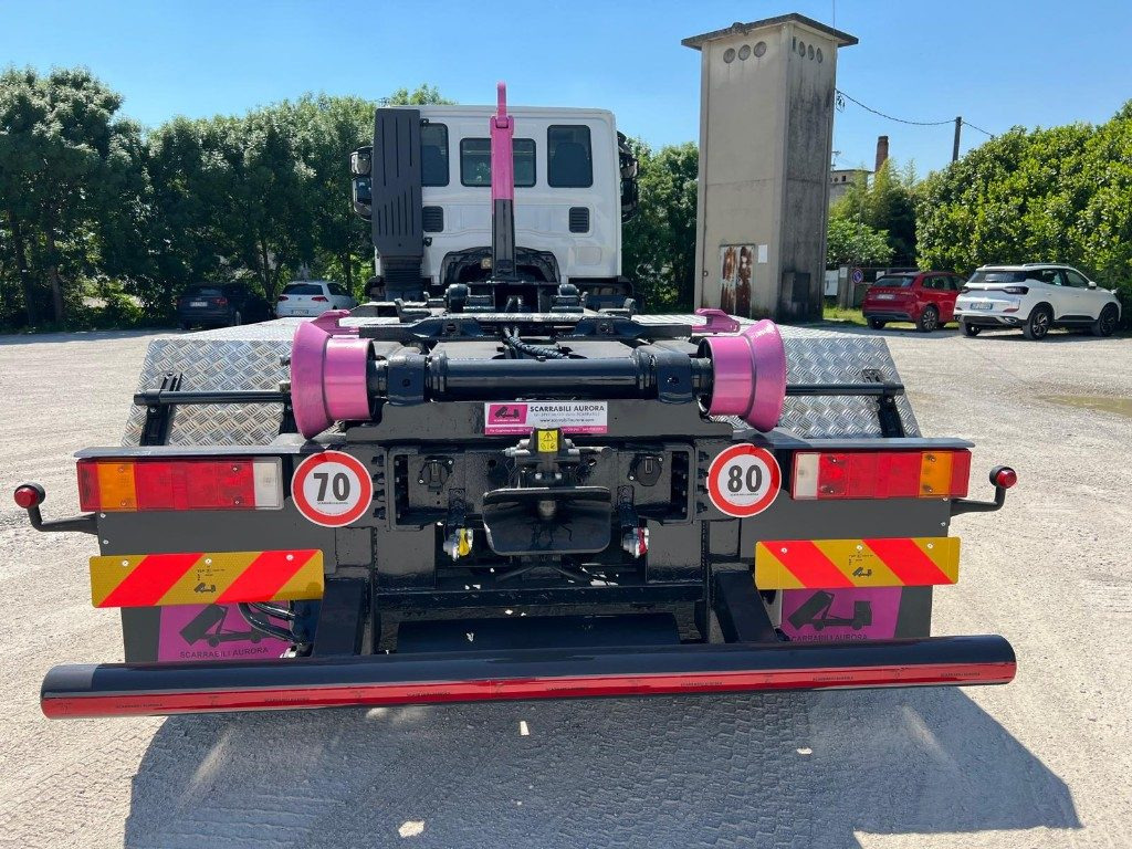 IVECO STRALIS 460 SCARRABILE - Крюковой мультилифт: фото 4 IVECO STRALIS 460 SCARRABILE - Крюковой мультилифт: фото 4