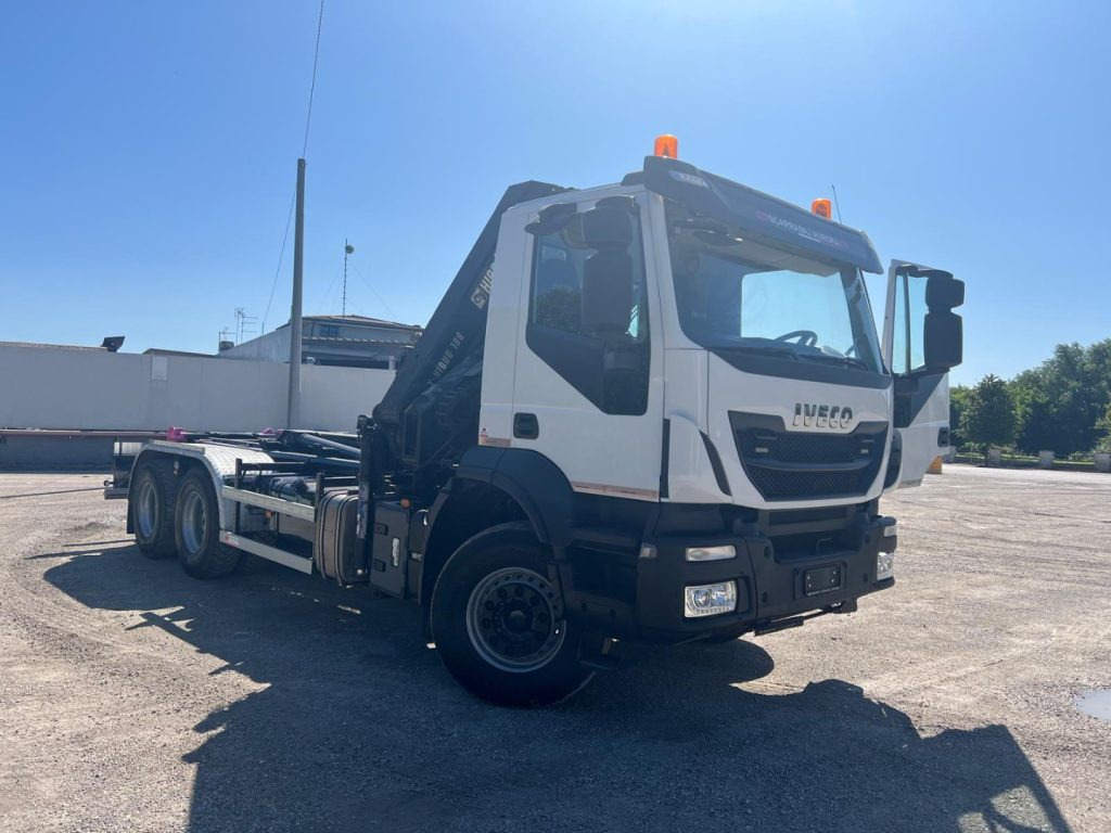IVECO TRAKKER 410 SCARRABILE - Крюковой мультилифт: фото 3 IVECO TRAKKER 410 SCARRABILE - Крюковой мультилифт: фото 3