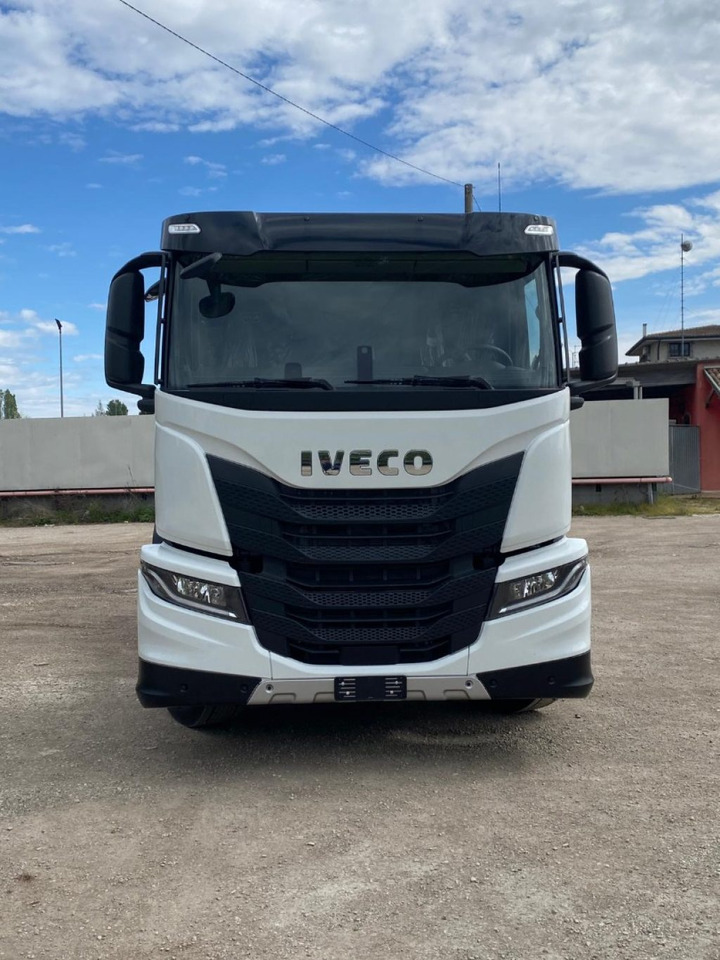 IVECO X-WAY AD280X48Y NUOVO SCARRABILE PASSO 3120 - Крюковой мультилифт: фото 2 IVECO X-WAY AD280X48Y NUOVO SCARRABILE PASSO 3120 - Крюковой мультилифт: фото 2