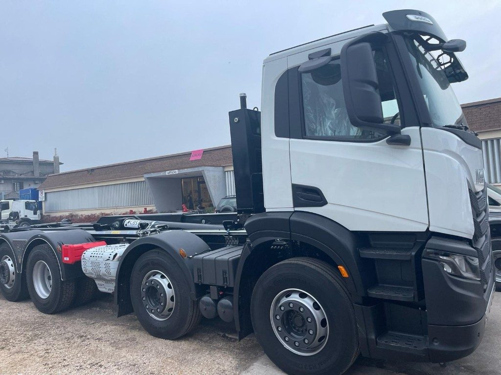 IVECO X-WAY AD350X480YPS SCARRABILE NUOVO - Крюковой мультилифт: фото 3 IVECO X-WAY AD350X480YPS SCARRABILE NUOVO - Крюковой мультилифт: фото 3