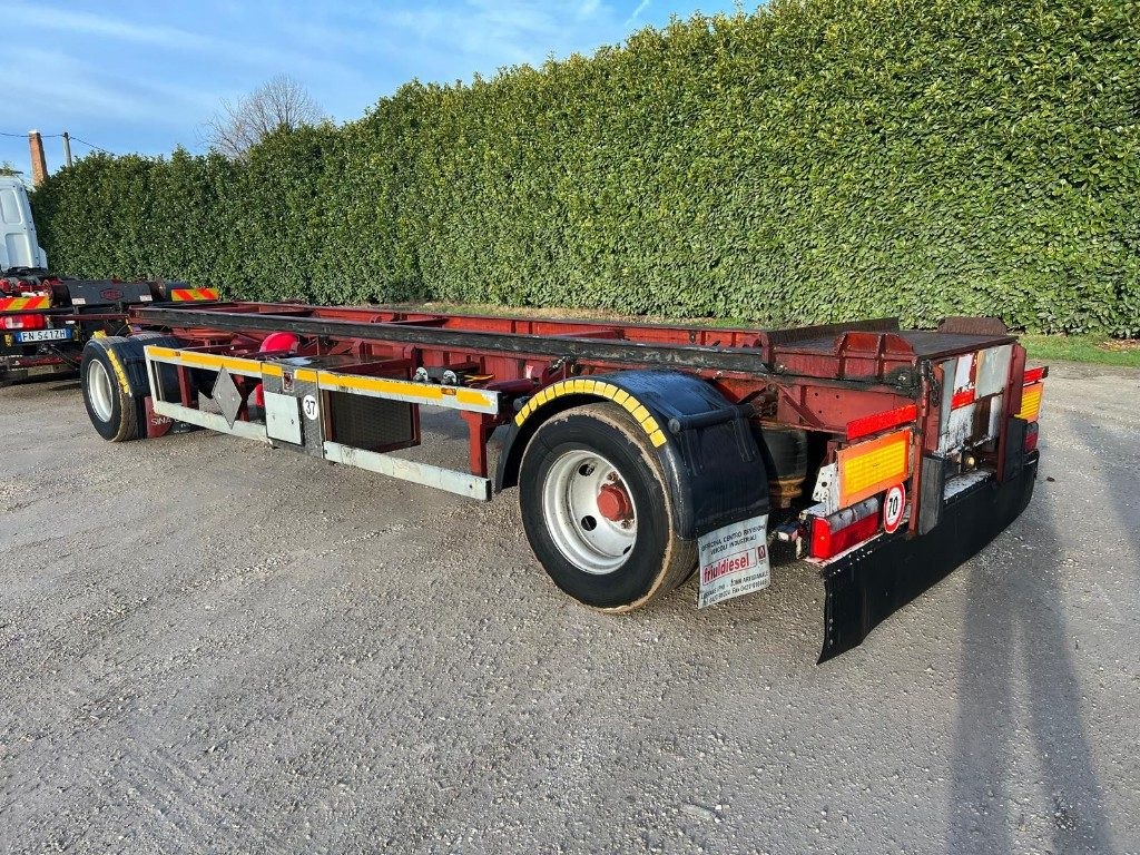 ZORZI RIMORCHIO ZORZI 20 R073 SCARRABILE PNEUMATICO - Прицеп мультилифт/ Бункеровоз: фото 2 ZORZI RIMORCHIO ZORZI 20 R073 SCARRABILE PNEUMATICO - Прицеп мультилифт/ Бункеровоз: фото 2