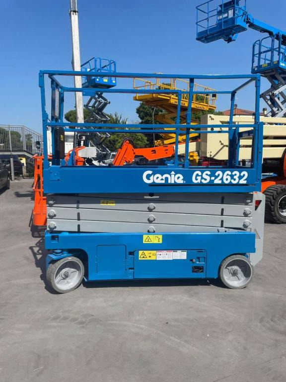 Genie GS-2632 - Ножничный подъемник: фото 1 Genie GS-2632 - Ножничный подъемник: фото 1