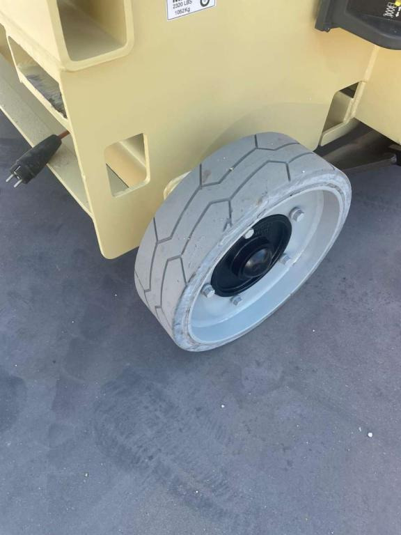 JLG 3246ES - Ножничный подъемник: фото 4 JLG 3246ES - Ножничный подъемник: фото 4