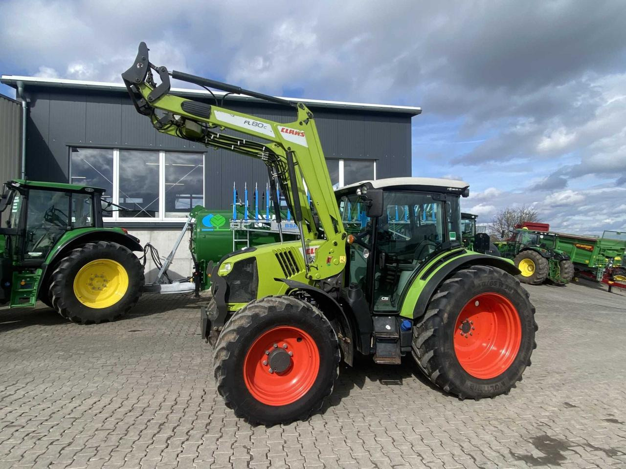 CLAAS Arion 420 - Трактор: фото 5 CLAAS Arion 420 - Трактор: фото 5