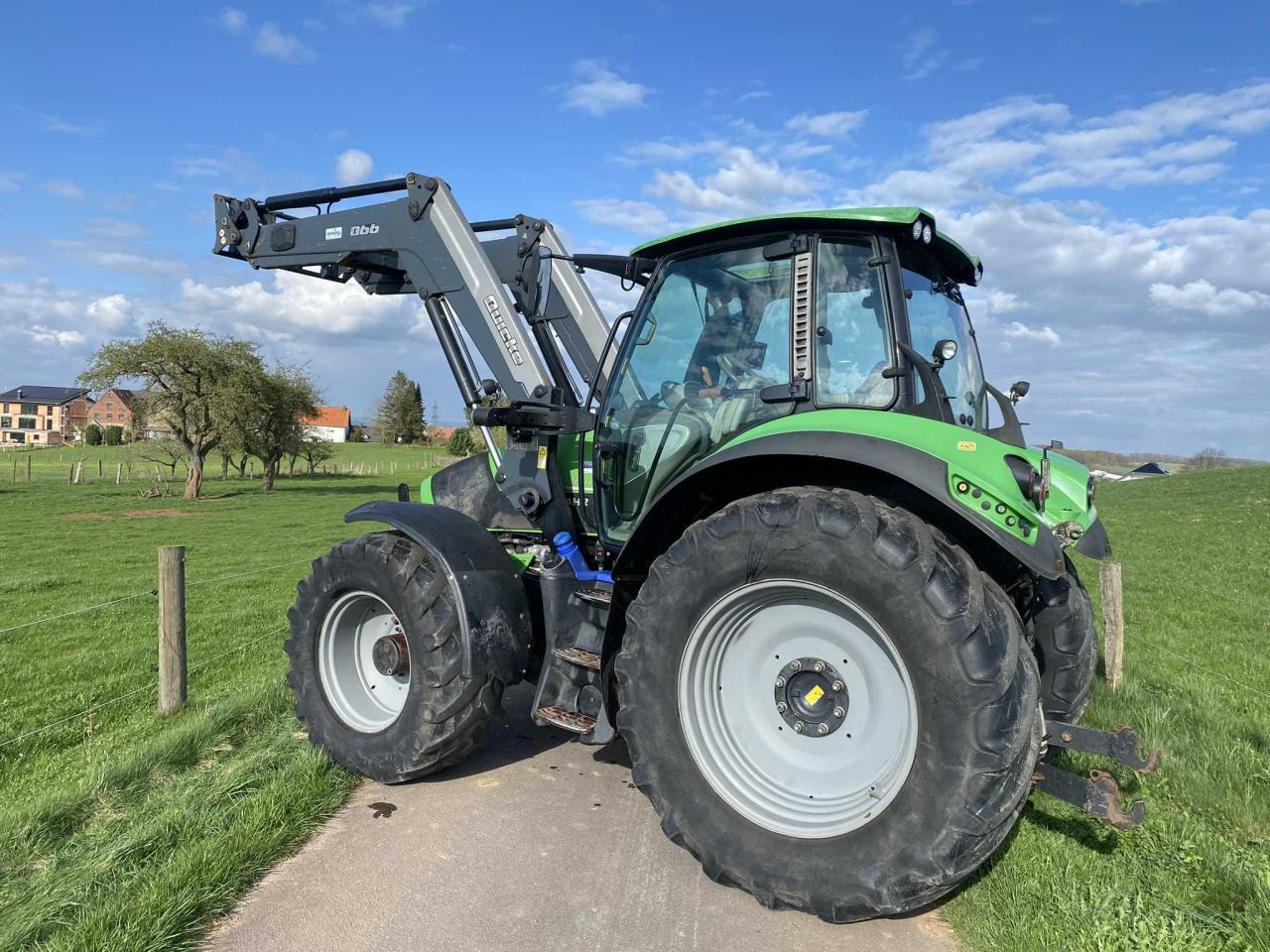 Deutz-Fahr 6150.4 Agrotron TTV - Трактор: фото 4 Deutz-Fahr 6150.4 Agrotron TTV - Трактор: фото 4