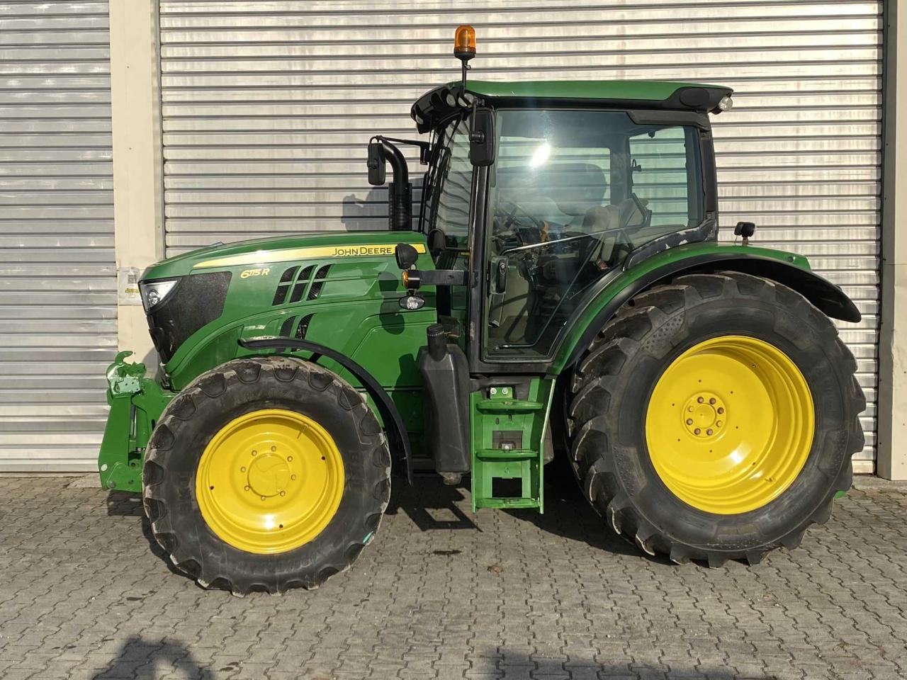John Deere 6115R - Трактор: фото 2 John Deere 6115R - Трактор: фото 2