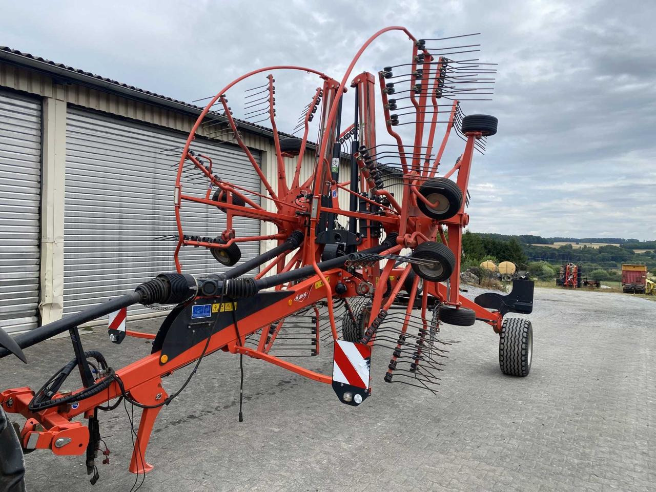 Kuhn GA 8731 - Сеноворошилка: фото 4 Kuhn GA 8731 - Сеноворошилка: фото 4