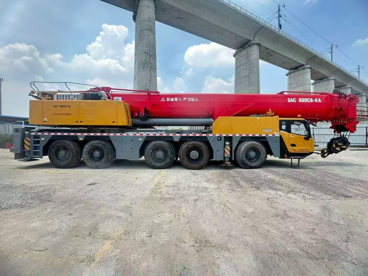 SANY SAC3000 SAC3500 SAC4000 SAC3000C8-8A 300ton 350ton 400ton crane - Вседорожный кран: фото 2 SANY SAC3000 SAC3500 SAC4000 SAC3000C8-8A 300ton 350ton 400ton crane - Вседорожный кран: фото 2