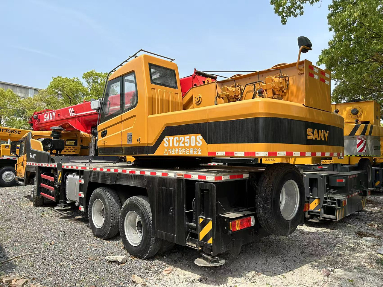 SANY STC250 STC300 STC350 STC500 STC750 25ton 30ton 35ton 50t 75t truck crane - Кран: фото 3 SANY STC250 STC300 STC350 STC500 STC750 25ton 30ton 35ton 50t 75t truck crane - Кран: фото 3