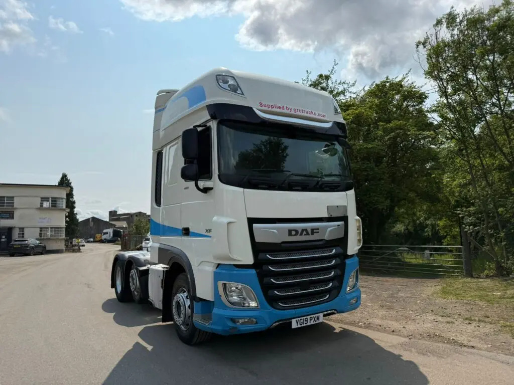 DAF XF 105 - Тягач: фото 2 DAF XF 105 - Тягач: фото 2