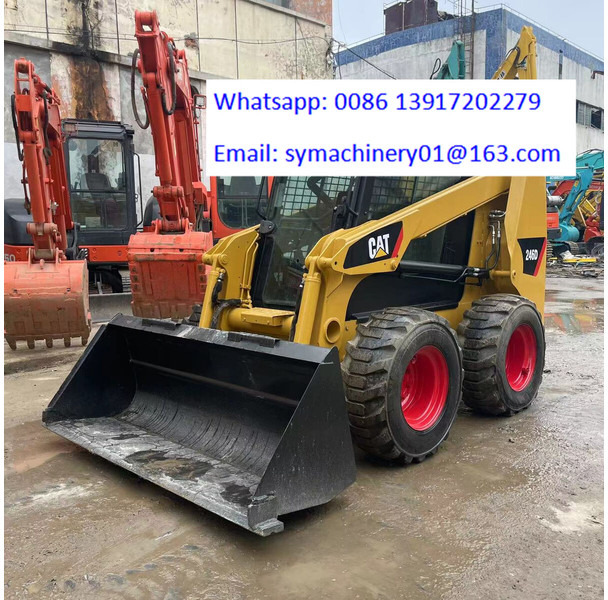Мини-погрузчик с бортовым поворотом Caterpillar 246D: фото 9