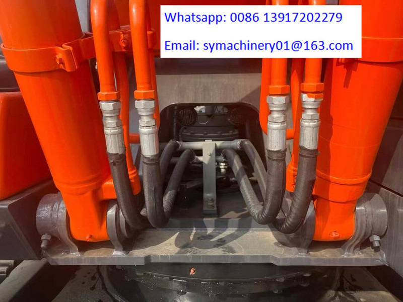 Hitachi ZX200 - Гусеничный экскаватор: фото 5 Hitachi ZX200 - Гусеничный экскаватор: фото 5