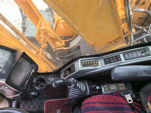Колёсный экскаватор Hyundai R210W-9S: фото 10