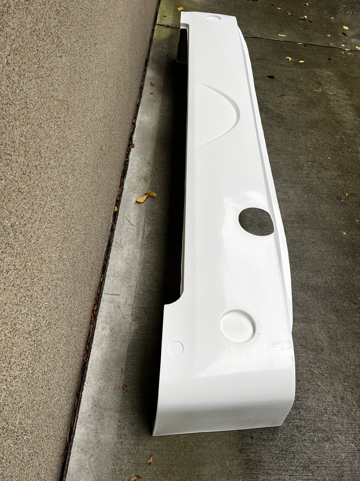 SCANIA IRIZAR NEW CENTURY zderzak tylny Zderzak tylny Scania IRIZAR NEW CENTURY - Бампер для Туристических автобусов: фото 1 SCANIA IRIZAR NEW CENTURY zderzak tylny Zderzak tylny Scania IRIZAR NEW CENTURY - Бампер для Туристических автобусов: фото 1