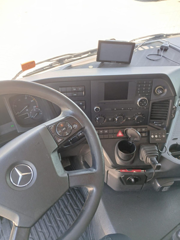MERCEDES-BENZ AROCS 28.51 | 6x4| Klima | Retarder | Euro 6 - Грузовик бортовой/ Платформа, Автоманипулятор: фото 5 MERCEDES-BENZ AROCS 28.51 | 6x4| Klima | Retarder | Euro 6 - Грузовик бортовой/ Платформа, Автоманипулятор: фото 5