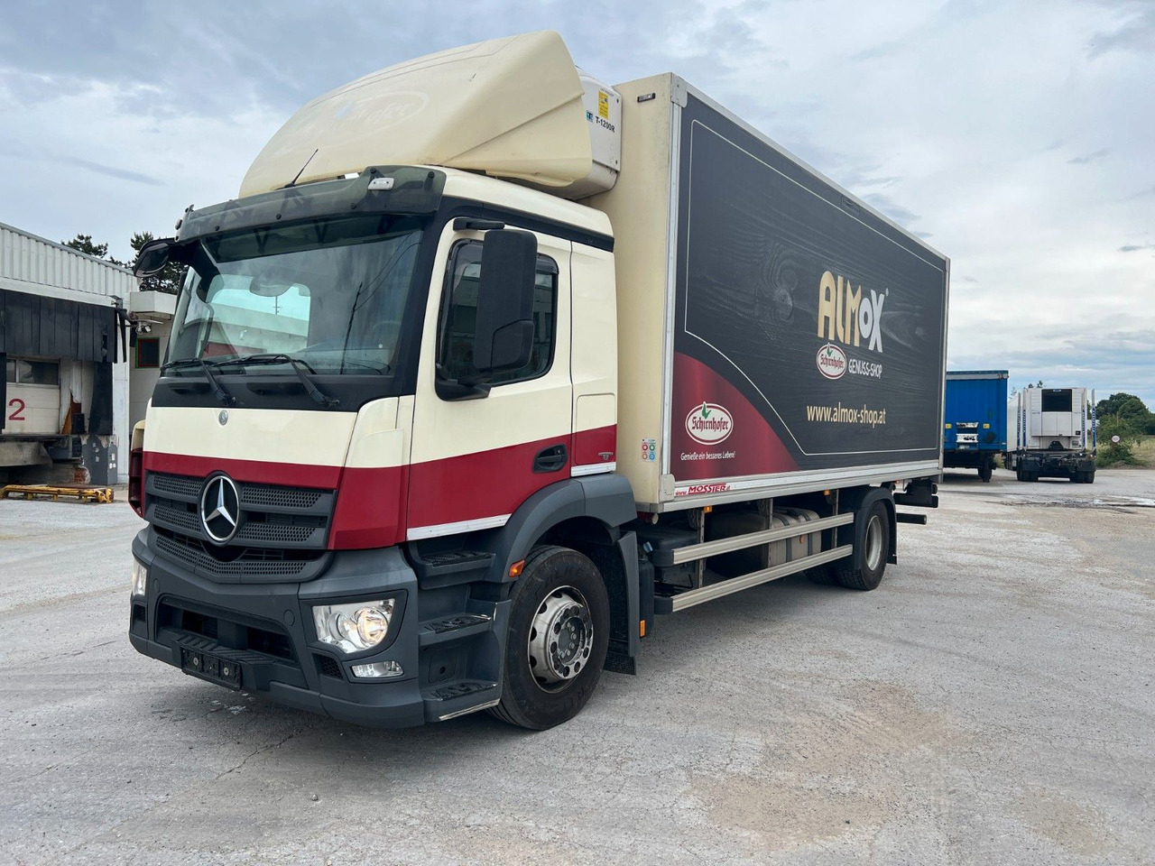 Mercedes-Benz Antos 1833 Kühlkoff LBW | Standheizung | Euro 6 - Рефрижератор: фото 1 Mercedes-Benz Antos 1833 Kühlkoff LBW | Standheizung | Euro 6 - Рефрижератор: фото 1
