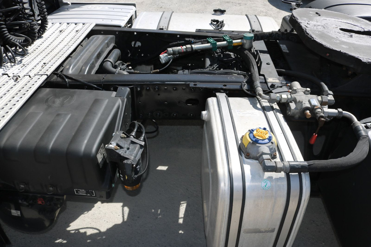 Тягач MAN TGX 18 500 XLX RETARDER KIPHYDRAULIK!!!: фото 15 Тягач MAN TGX 18 500 XLX RETARDER KIPHYDRAULIK!!!: фото 15