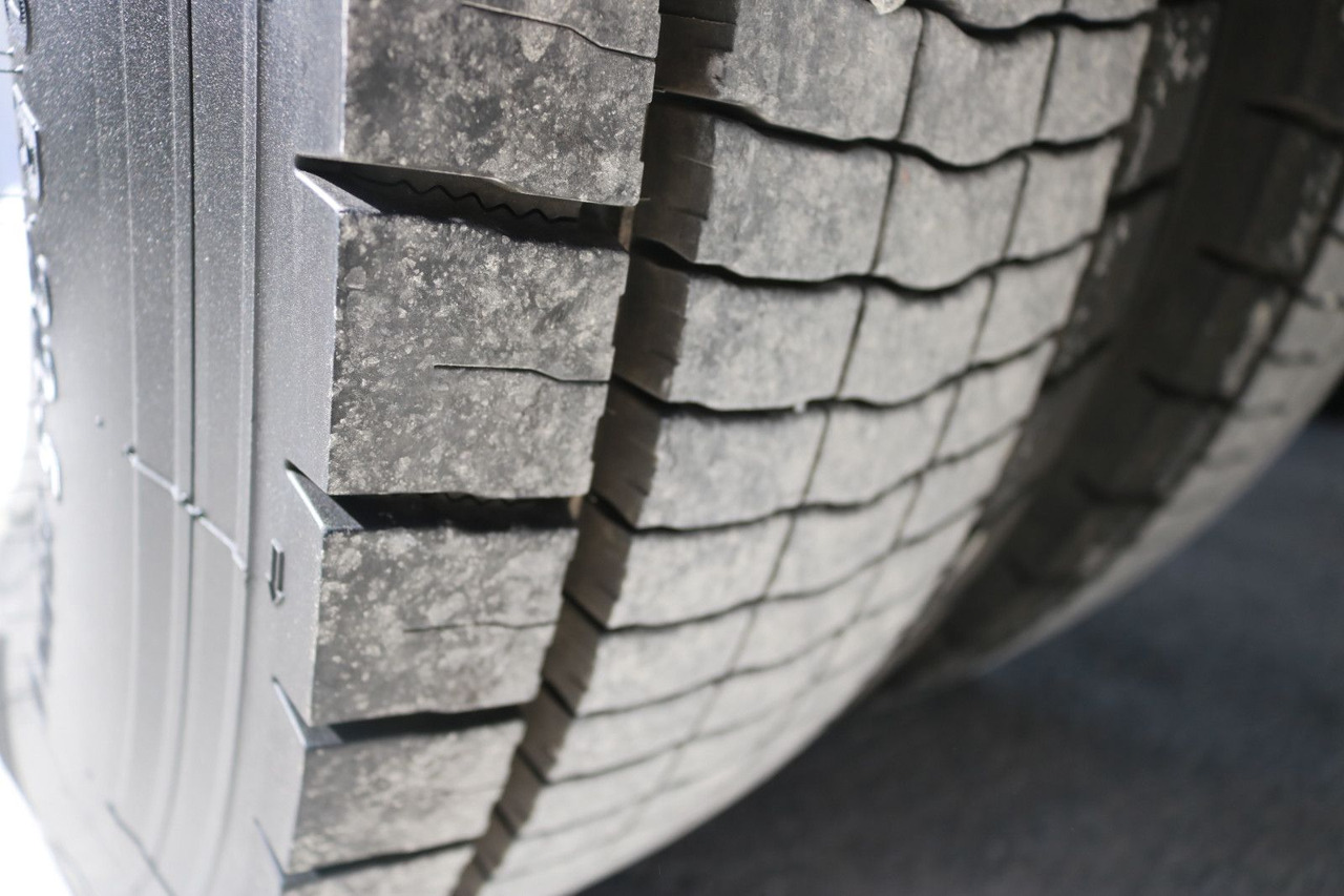 Тягач MAN TGX 18 500 XLX RETARDER KIPHYDRAULIK!!!: фото 17 Тягач MAN TGX 18 500 XLX RETARDER KIPHYDRAULIK!!!: фото 17