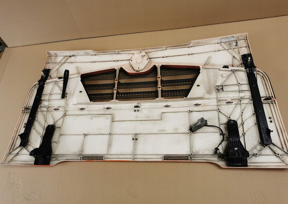 ATRAPA RENAULT PREMIUM DXI ORYGINAŁ - Капот для Грузовиков: фото 4 ATRAPA RENAULT PREMIUM DXI ORYGINAŁ - Капот для Грузовиков: фото 4