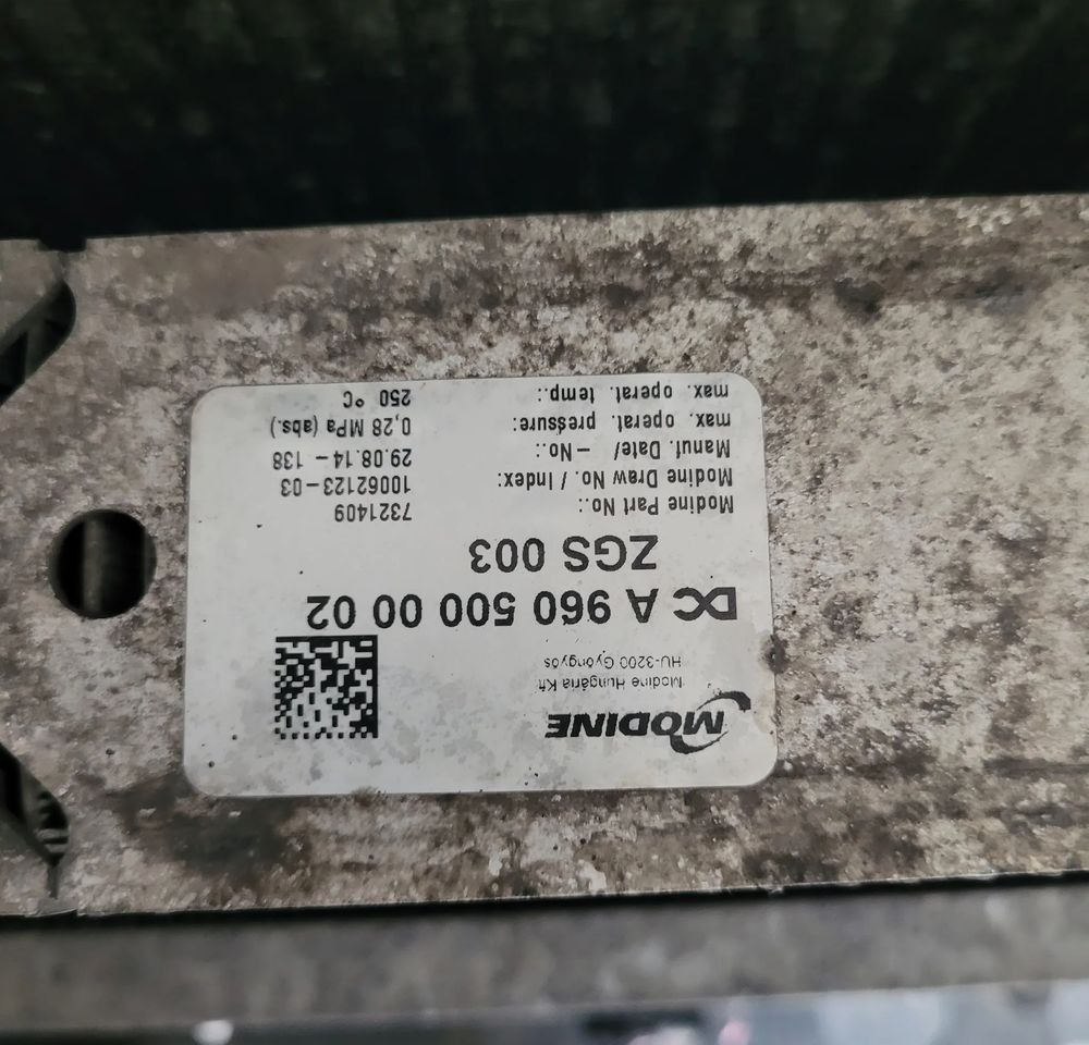 CHŁODNICE MERCEDES ACTROS MP4 KOMPLET - Система охлаждения для Грузовиков: фото 3 CHŁODNICE MERCEDES ACTROS MP4 KOMPLET - Система охлаждения для Грузовиков: фото 3