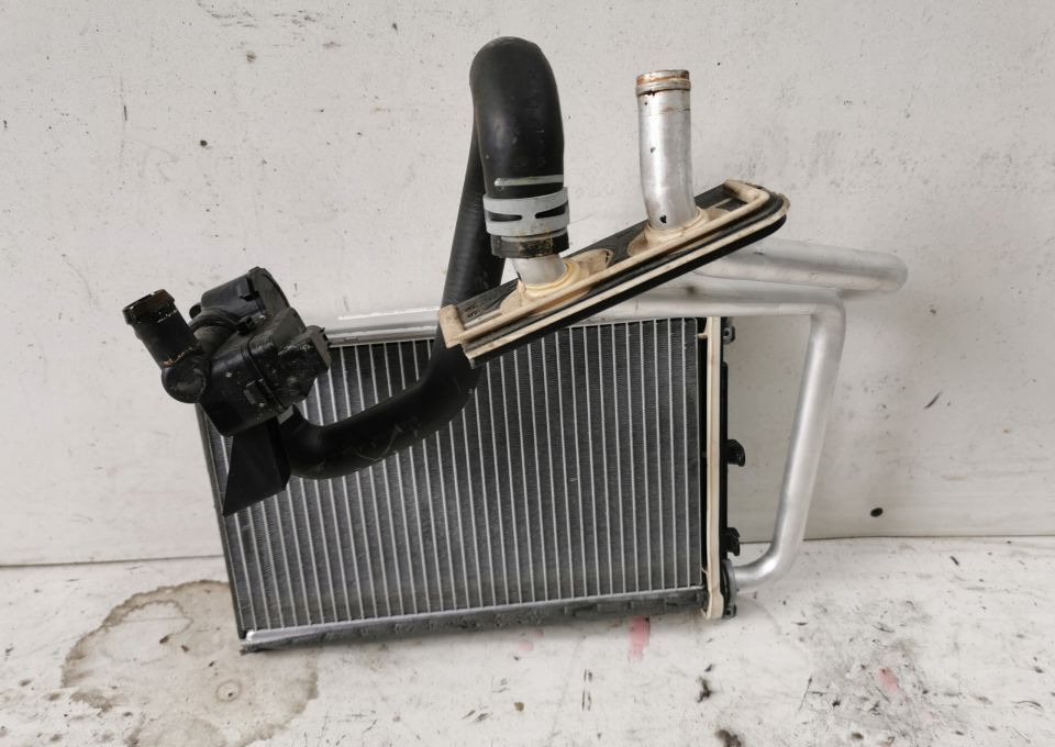 Chłodnica nagrzewnicy Mercedes actros mp4 - Радиатор для Грузовиков: фото 2 Chłodnica nagrzewnicy Mercedes actros mp4 - Радиатор для Грузовиков: фото 2