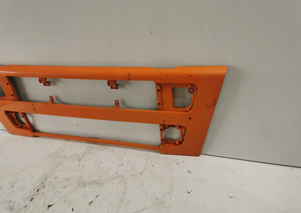 GRILL ATRAPA VOLVO Fh12 ORYGINAŁ - Решётка радиатора для Грузовиков: фото 2 GRILL ATRAPA VOLVO Fh12 ORYGINAŁ - Решётка радиатора для Грузовиков: фото 2