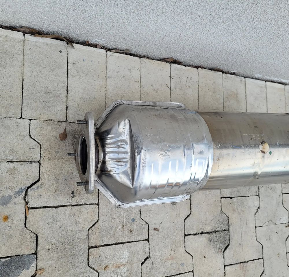 KATALIZATOR DPF IVECO DAILY 5802314718 - Катализатор для Коммерческих автомобилей: фото 2 KATALIZATOR DPF IVECO DAILY 5802314718 - Катализатор для Коммерческих автомобилей: фото 2