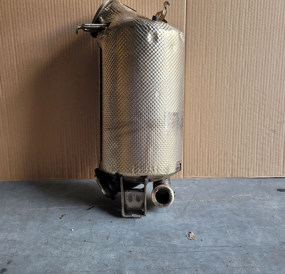KATALIZATOR DPF MERCEDES VITO W447 A4474903701 ORYGINAŁ CHWALIM116 - Глушитель/ Выхлопная система для Грузовиков: фото 2 KATALIZATOR DPF MERCEDES VITO W447 A4474903701 ORYGINAŁ CHWALIM116 - Глушитель/ Выхлопная система для Грузовиков: фото 2