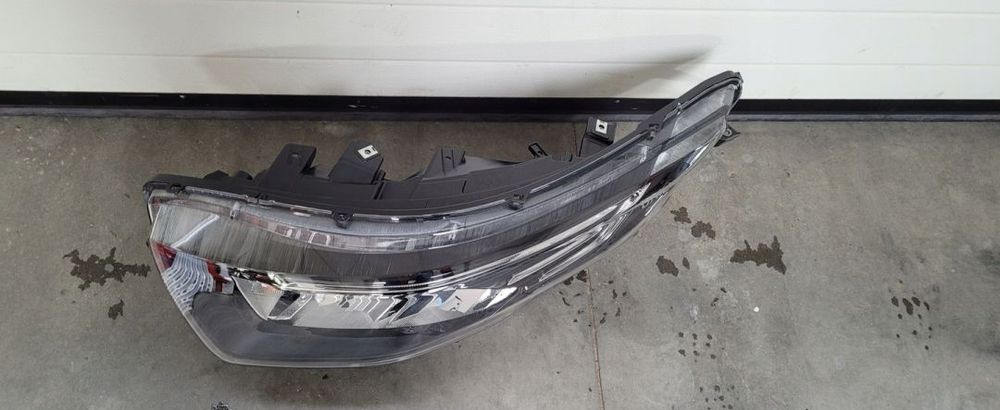 LAMPA FULL LED IVECO DAILY Lh. ORYGINAŁ 5802711800 - Передняя фара для Коммерческих автомобилей: фото 2 LAMPA FULL LED IVECO DAILY Lh. ORYGINAŁ 5802711800 - Передняя фара для Коммерческих автомобилей: фото 2