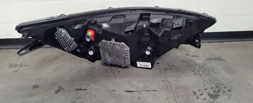 LAMPA FULL LED IVECO DAILY Lh. ORYGINAŁ 5802711800 - Передняя фара для Коммерческих автомобилей: фото 3 LAMPA FULL LED IVECO DAILY Lh. ORYGINAŁ 5802711800 - Передняя фара для Коммерческих автомобилей: фото 3