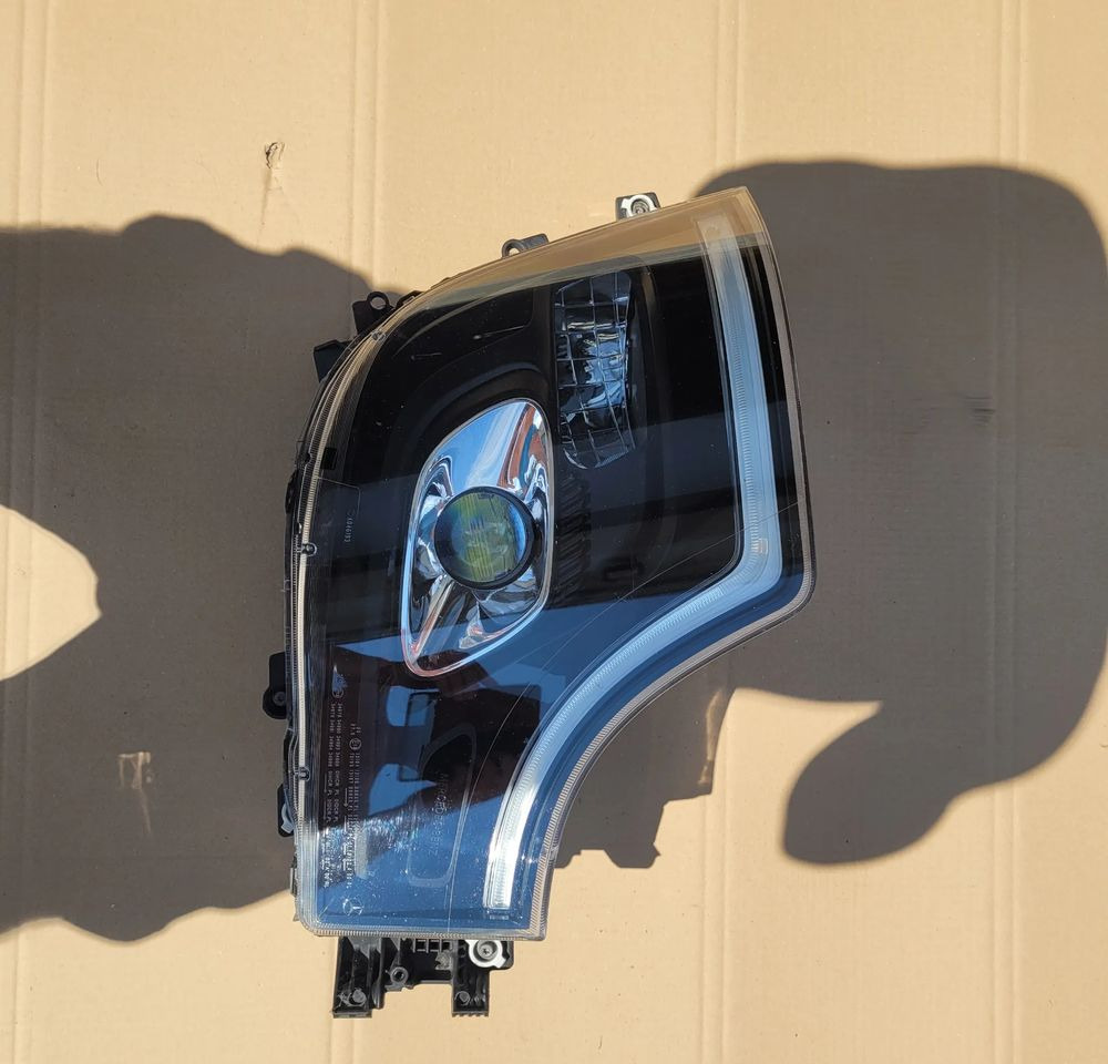 LAMPA FULL LED MERCRDES ACTROS MP5 ORYGINAŁ RH CHWALIM116 - Свет/ Освещение для Грузовиков: фото 1 LAMPA FULL LED MERCRDES ACTROS MP5 ORYGINAŁ RH CHWALIM116 - Свет/ Освещение для Грузовиков: фото 1